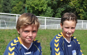 21/09 Alexandre et Martin sur le banc  , confiants et souriants .  