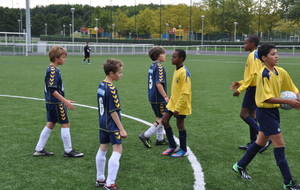 à 7 petits gabarits U 12 contre 8 U13  bien costauds cela n ' a pas été facile pour l ' équipe 2 .  