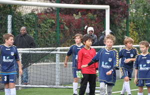 Tous en défense, avec hargne ASF 2 en infériorité numérique réussit à préserver le match  contre Poissy 2 , qualifiant ainsi l ' équipe 1 