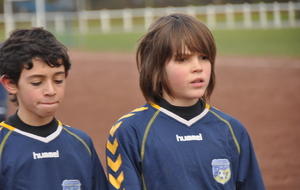 beaucoup d' écoute lors du break  coaching  avant le 2 eme quart temps 